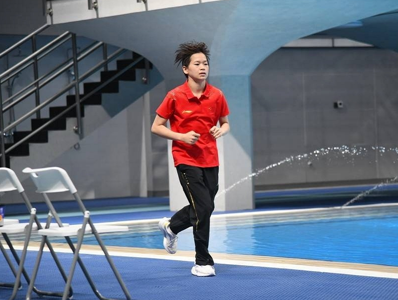 Ning回归赛场，逆转首场状态亮眼，塞尔维亚队观众沸腾！